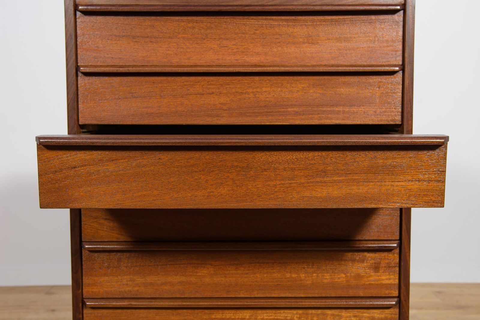 Mid Century Teak Dresser, United Kingdom, 1960s photo vintage