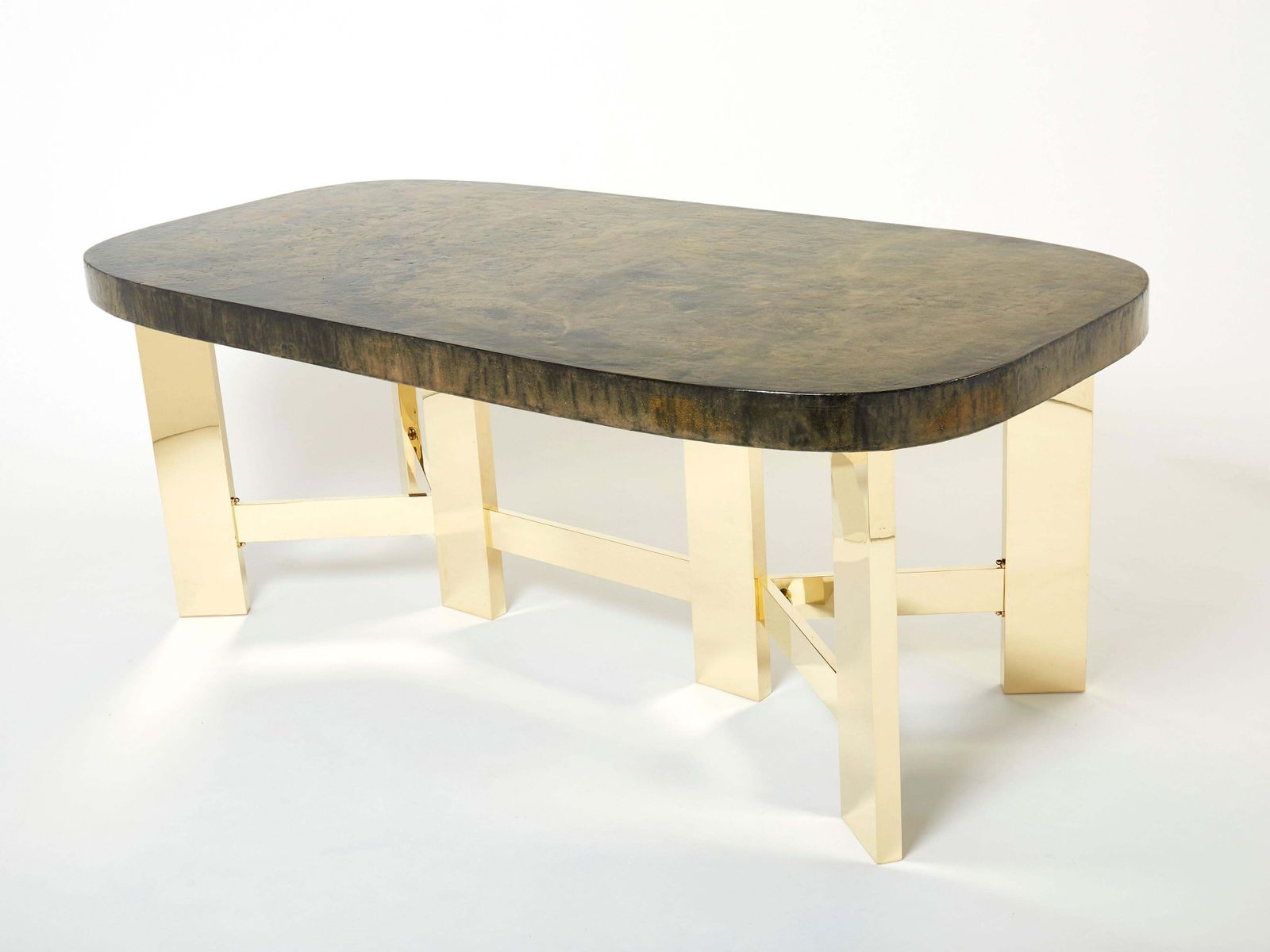 Table à manger brutaliste belge en résine et laiton, 1970 photo for sale