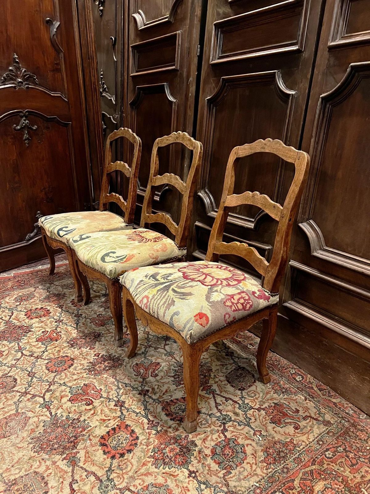 photo furniture Set Of No.6 Walnut Chairs, Floral Upholstery, Italy