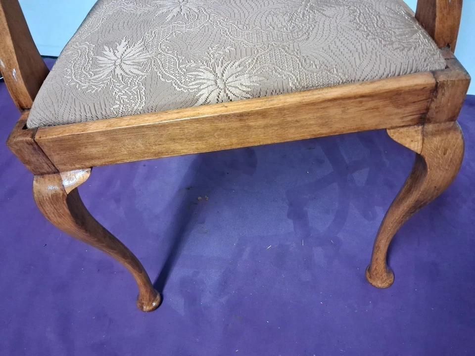 Antique Chair In Queen Ann Style With Cabriole Legs A Elegant Piece photo vintage