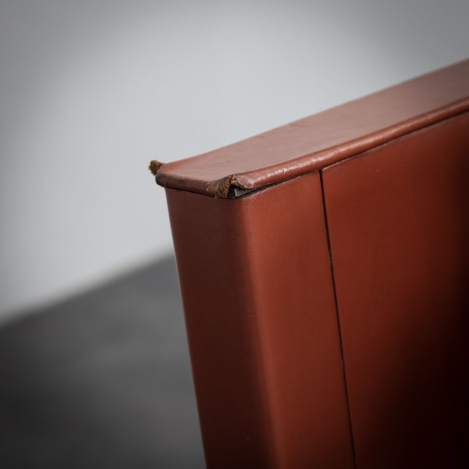 photo furniture Baisity Lounge Chair By Antonio Citterio For B&B Italia, 1986