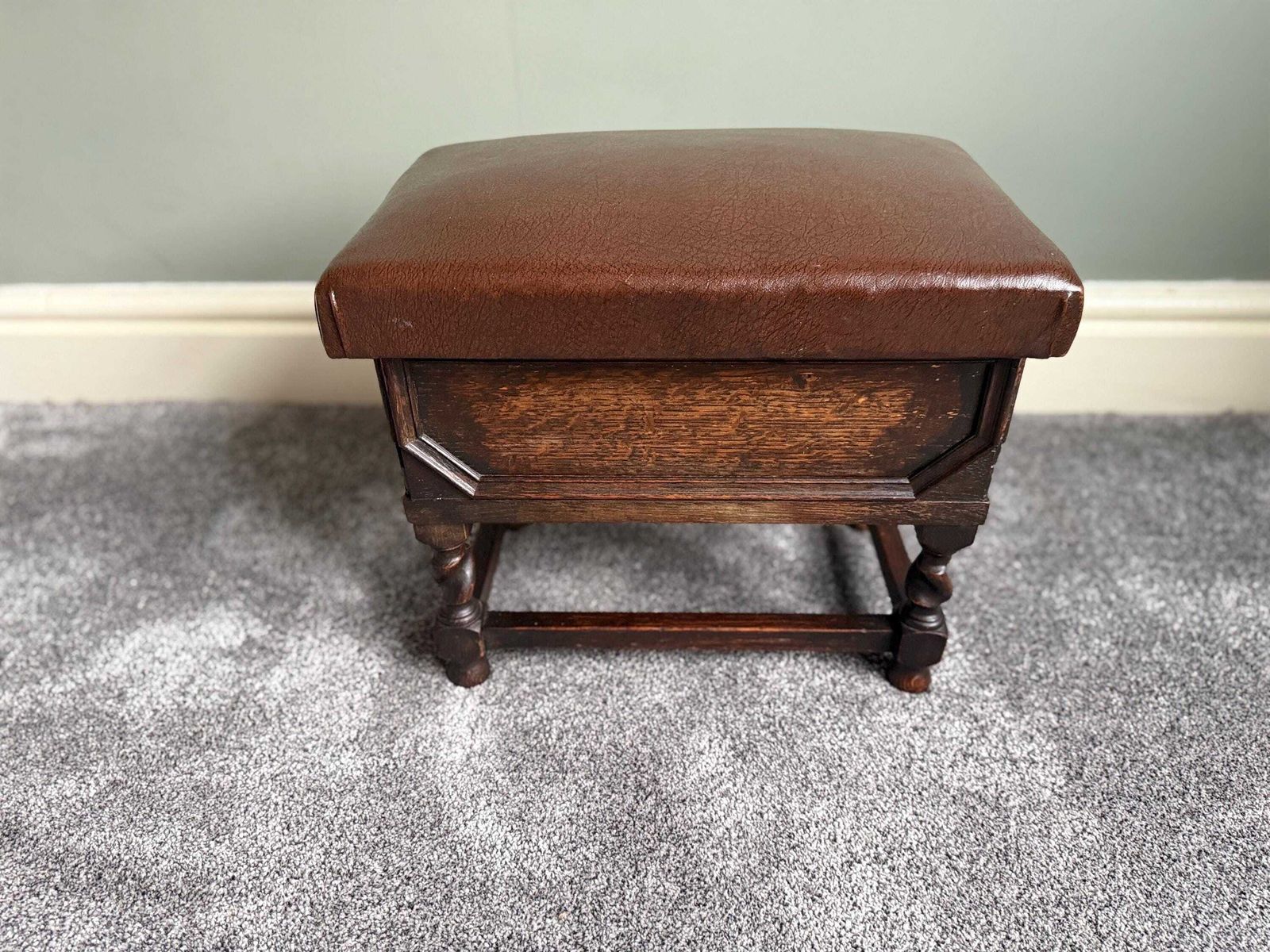 125.0 Vintage Upholstered Stool With Storage Dressing Table Stool photo