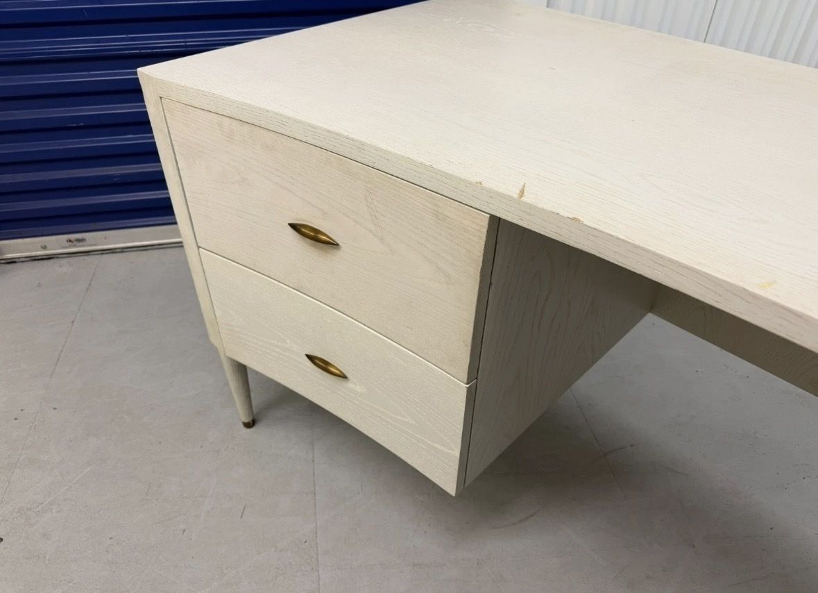 Julian Chichester Large Curved Desk photo 500.0