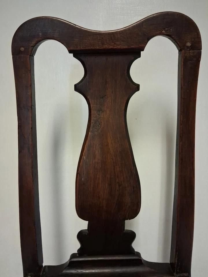 Antique Welsh Oak Chair With Vase Back And Deep Patina Aprox 300 Years Old photo vinterior