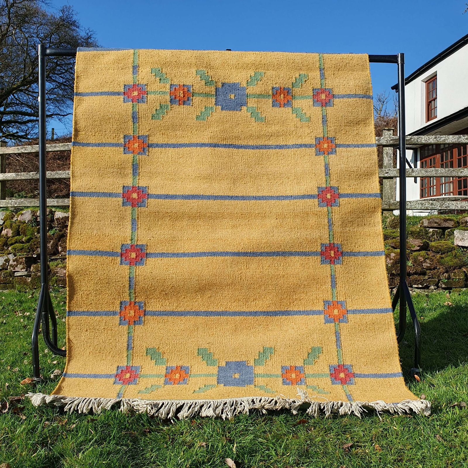 A Vintage Traditional Swedish Flatweave Rollakan Rug. 1960s