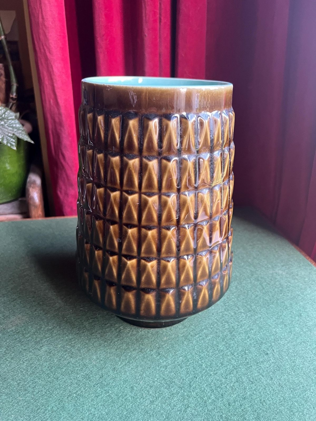 Mcm Vase Stick Pot. Green Glazed Geometric 3d Design Vase Umbrella Stand. Turquoise Inside. Stamped James Kent Facet 42/1 England. photo Home Decor