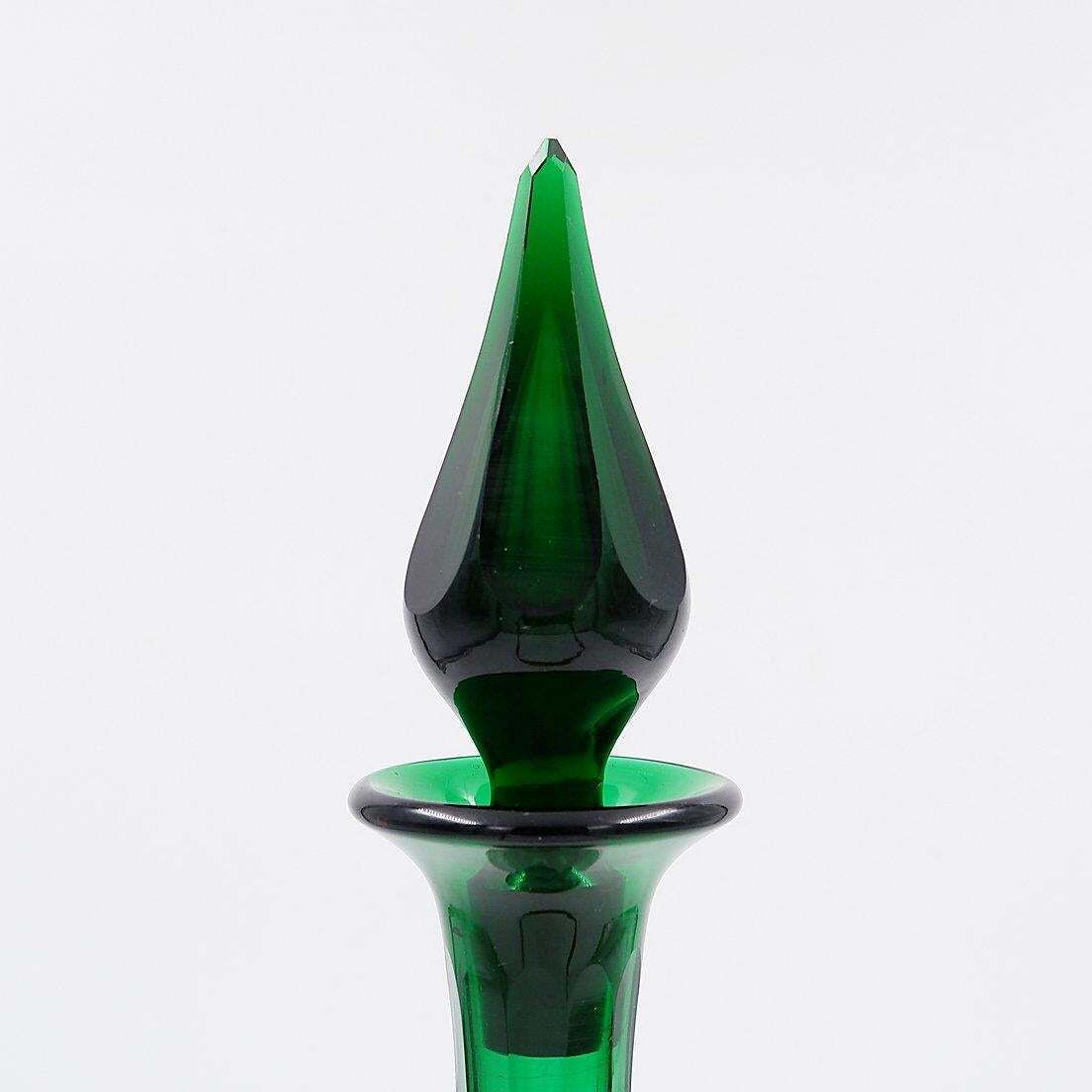 19th Century Green Glass Decanter   England, Circa 1870. photo furniture