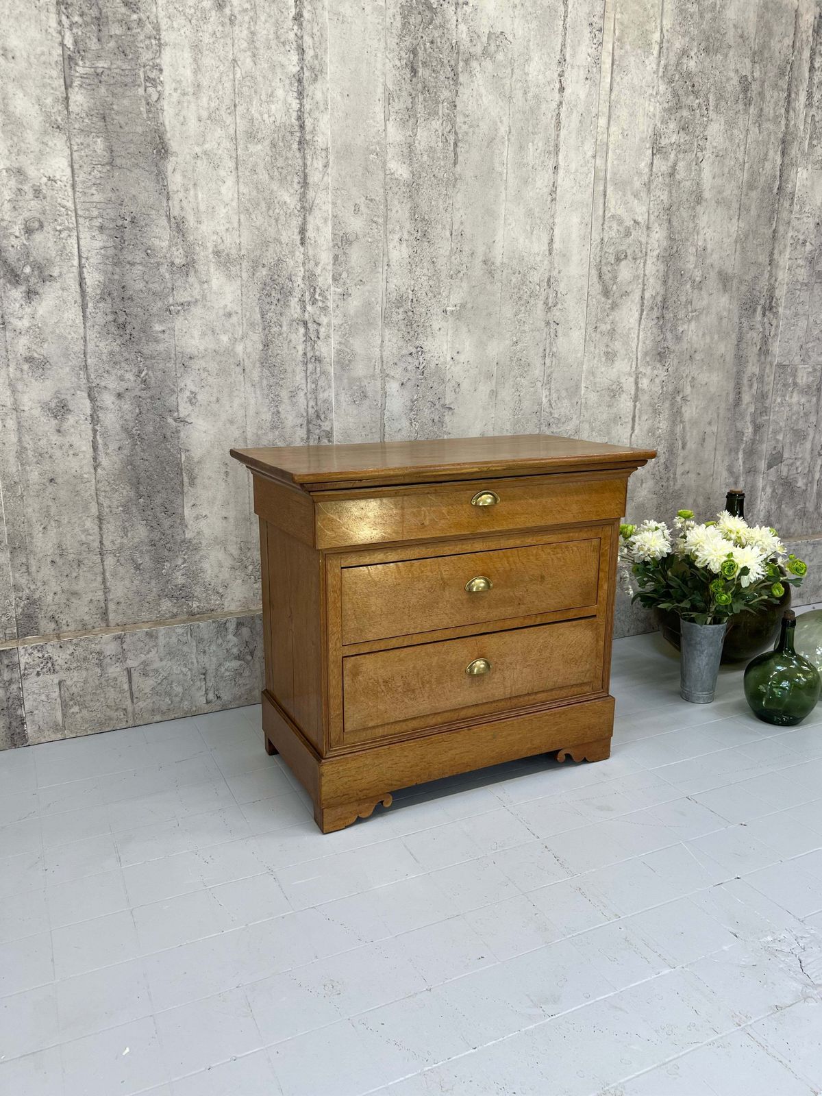 Solid Oak Chest Of Drawers With Cup Handles photo furniture