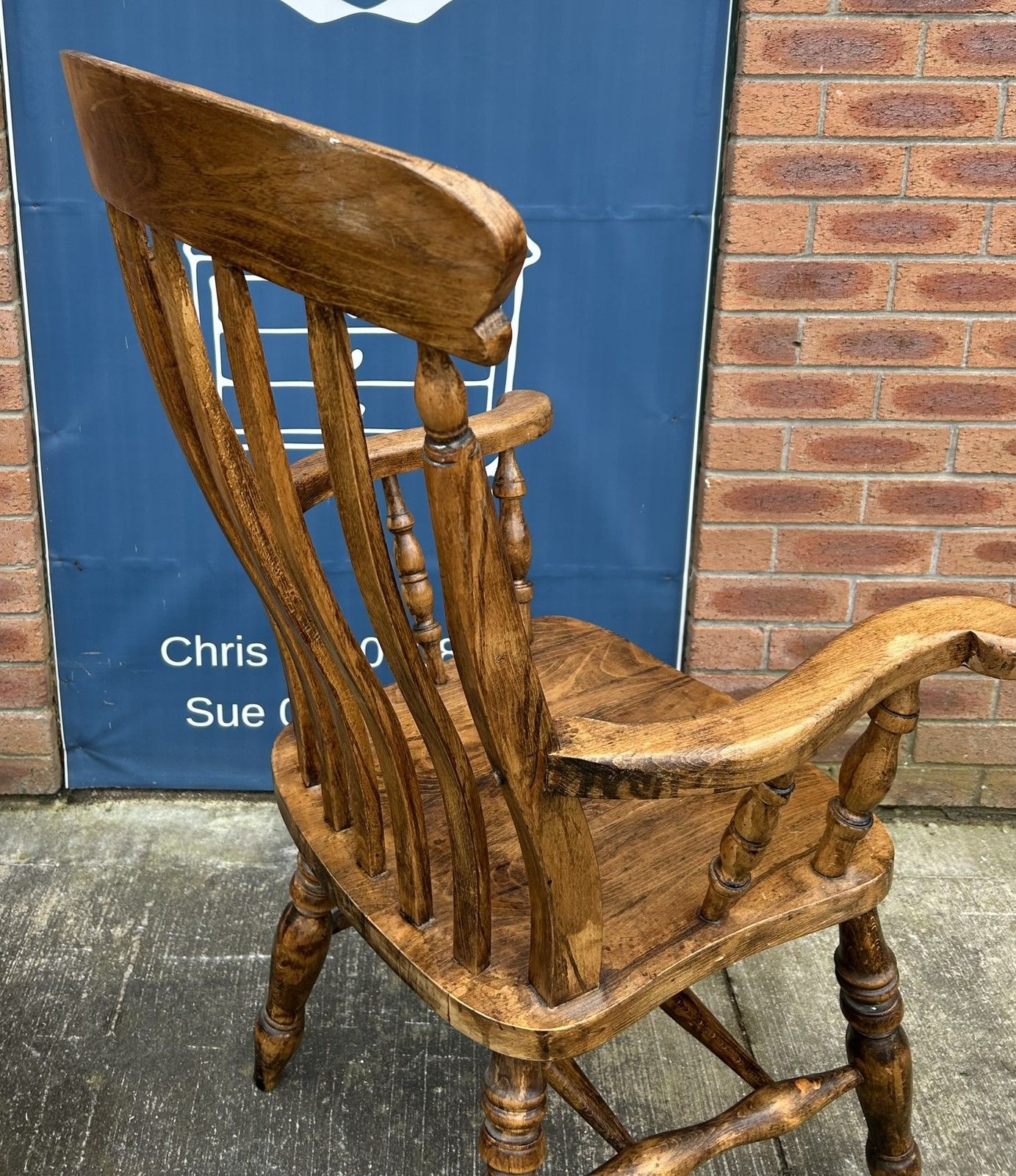 photo vinterior Vintage Beech Lath High Back Farmhouse Windsor Chair Rustic Armchair