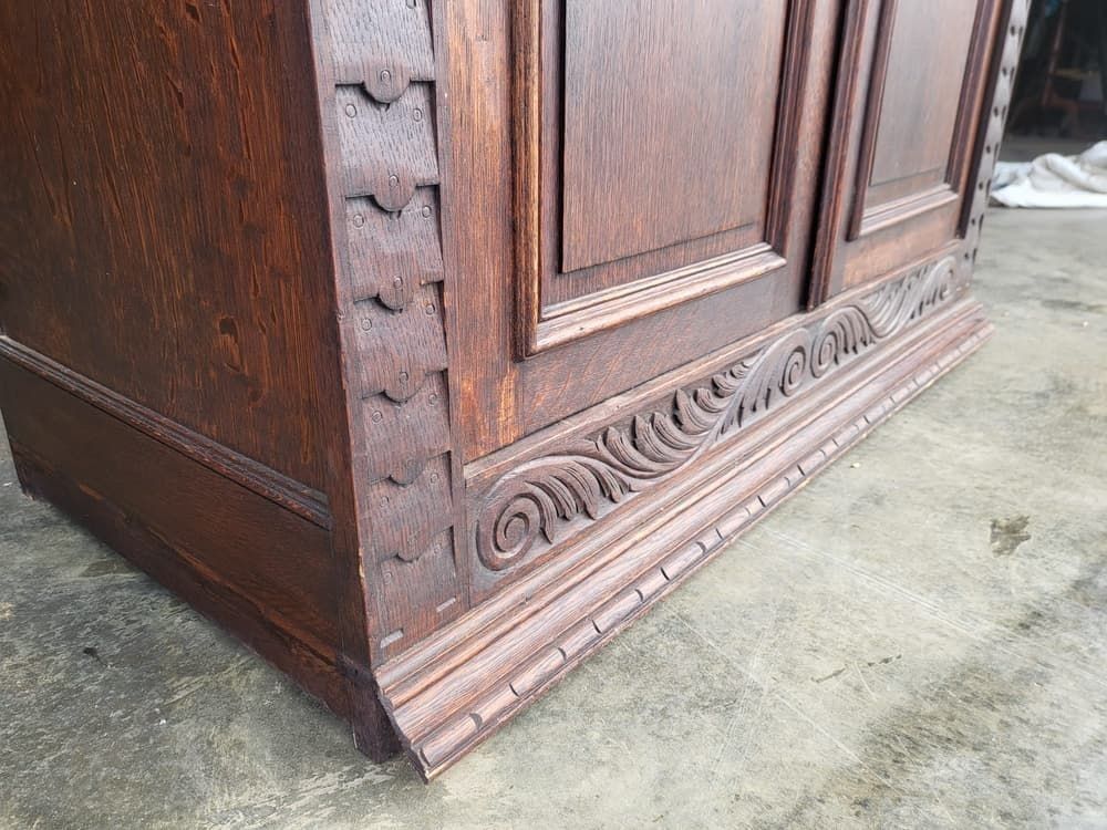 Antique Dark Oak Panelled Carved 2 X Door Wardrobe photo vintage