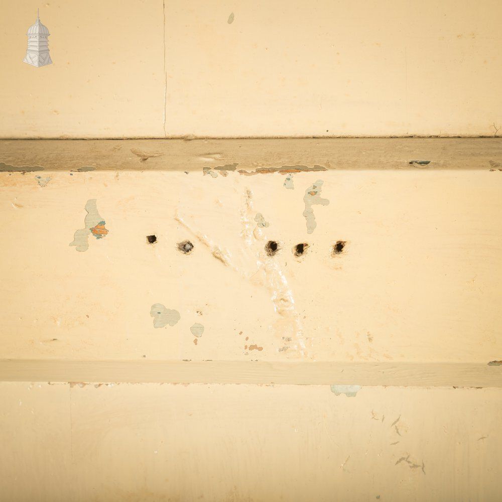 252.0 Reclaimed 3 Plank Door – Distressed Cream Paint photo