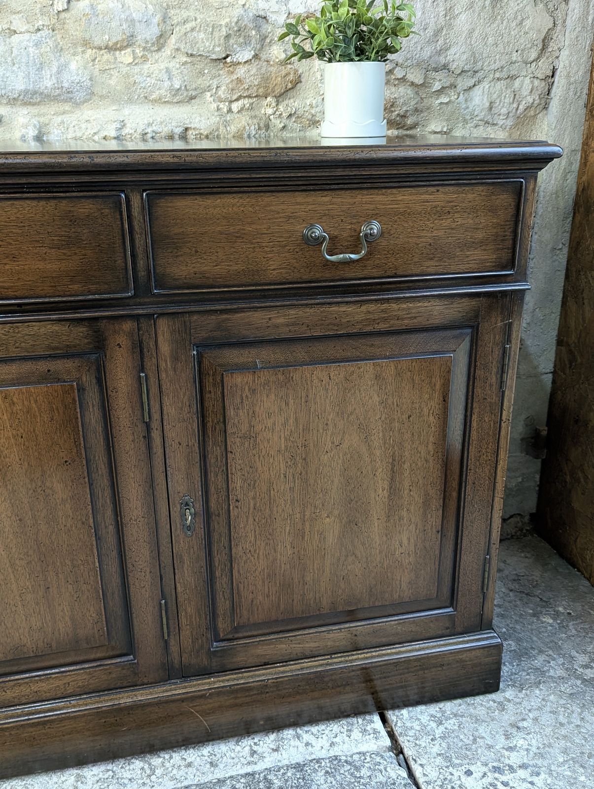 Antique Style Sideboard With Drawers   Dark Oak Effect photo 650.0
