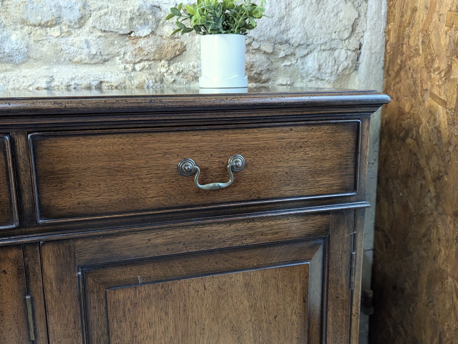 Antique Style Sideboard With Drawers   Dark Oak Effect photo vinterior