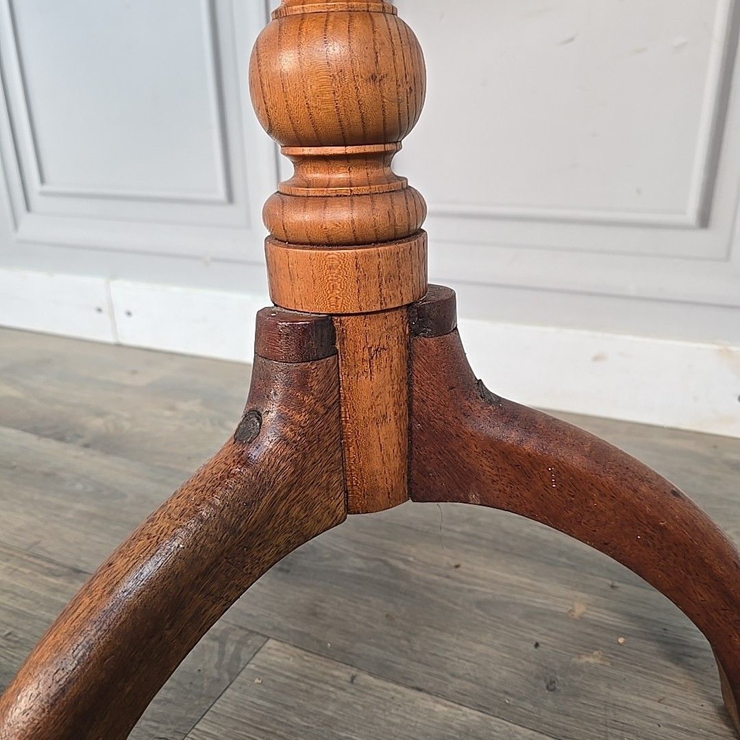 Antique Tilt Top Table Mahogany Tripod Occasional Wine Side Table Solid Wood photo vinterior