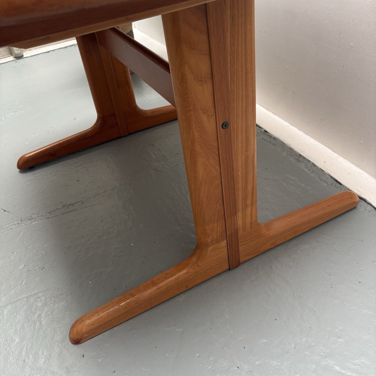 Skovby Danish Mid Century Modern Teak Extendable Oval Table Model Sm15 photo buy