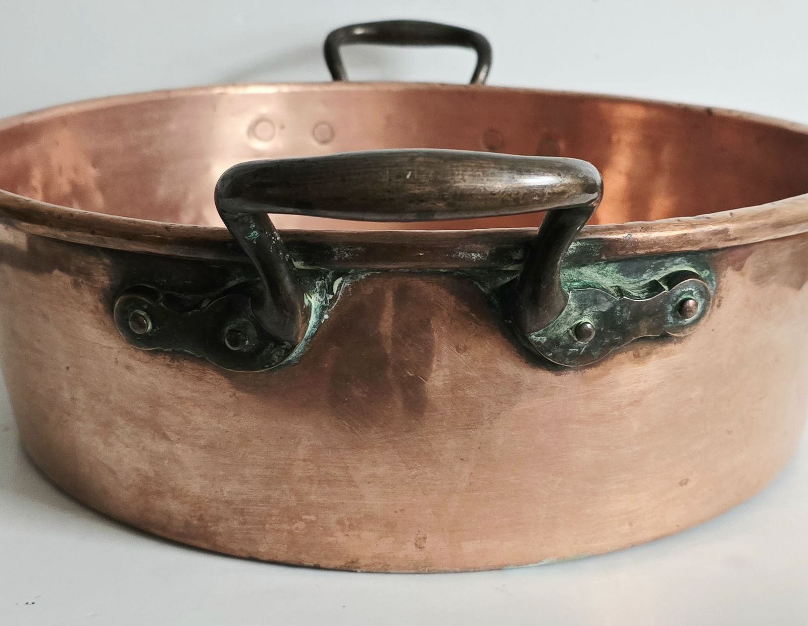 Large Antique Copper Cauldron, 19th Century. photo 340.0