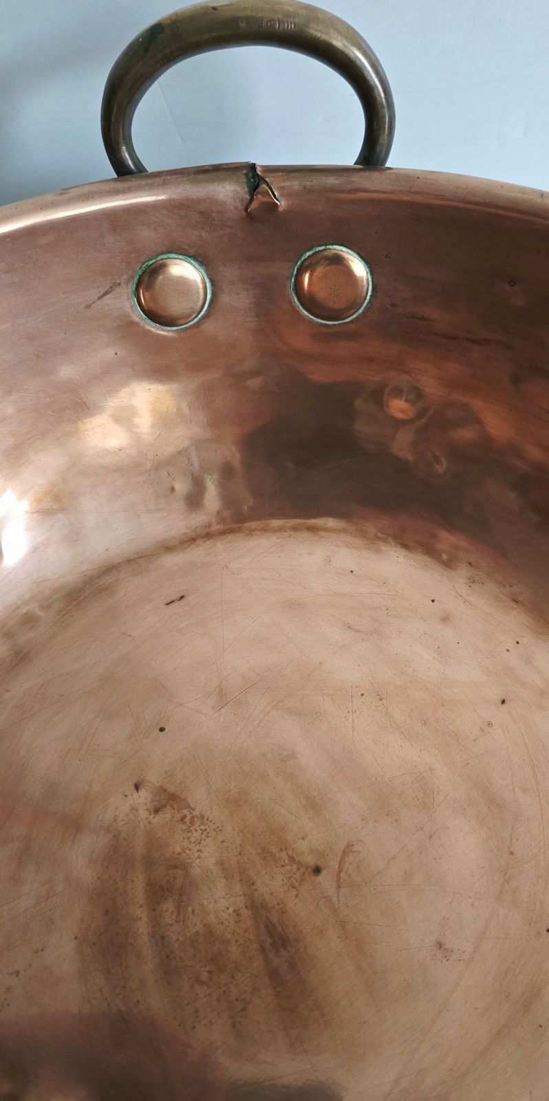 photo furniture Large Antique Copper Cauldron, 19th Century.
