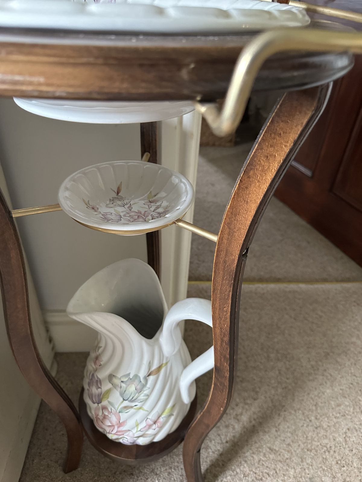 Edwardian Mahogany Shaving Stand / Bedroom Washstand With Mirror Basin & Towel Rail photo Furniture