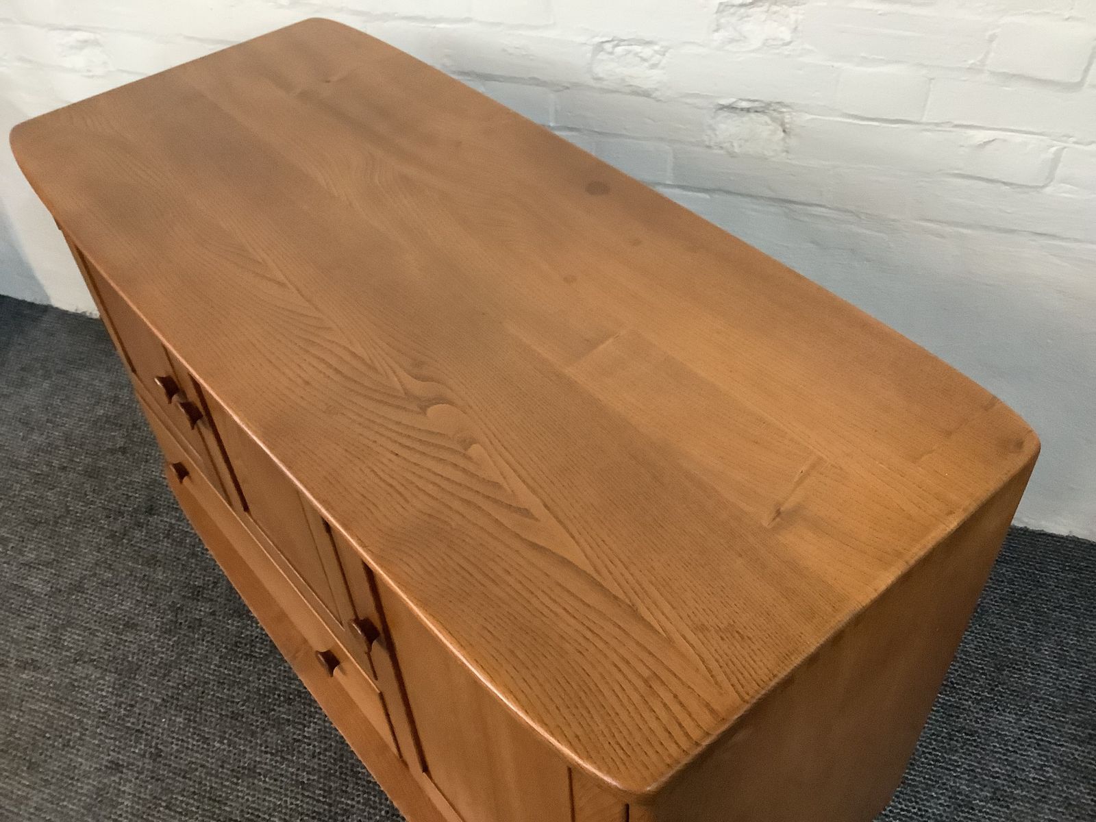 Furniture Ercol Windsor 366 Sideboard In Original Natural Elm Finish. photo