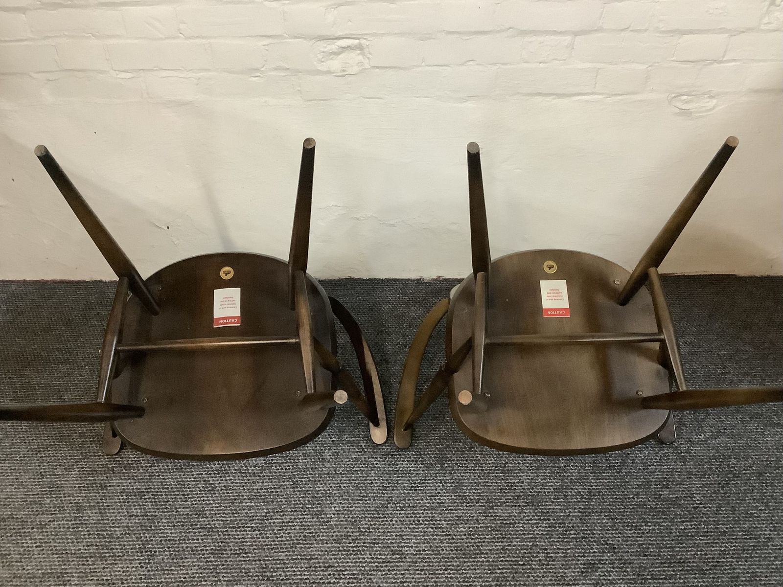 A Match Pair Of Ercol Windsor Quaker Back Carver Chairs. photo vinterior