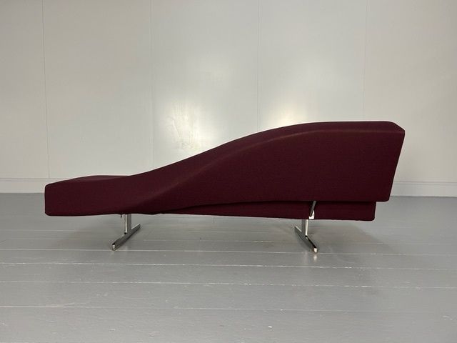 Cassina "276 Aspen" Sofa Chaise In Aubergine Purple Fabric photo for sale