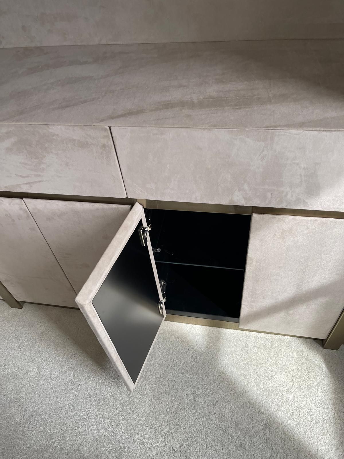 Visionnaire “Gaynor” Bookcase/Storage Unit In Champagne Steel And Leather photo vinterior