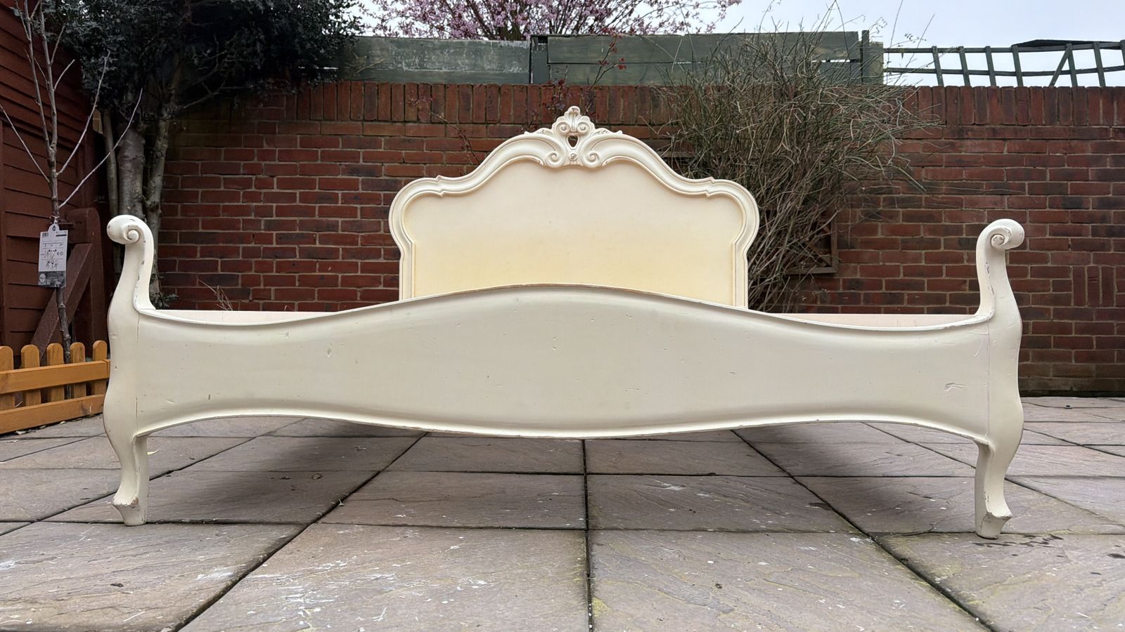 Gorgeous French Antique Leaf Style Double Bed Frame – Great Condition photo buy