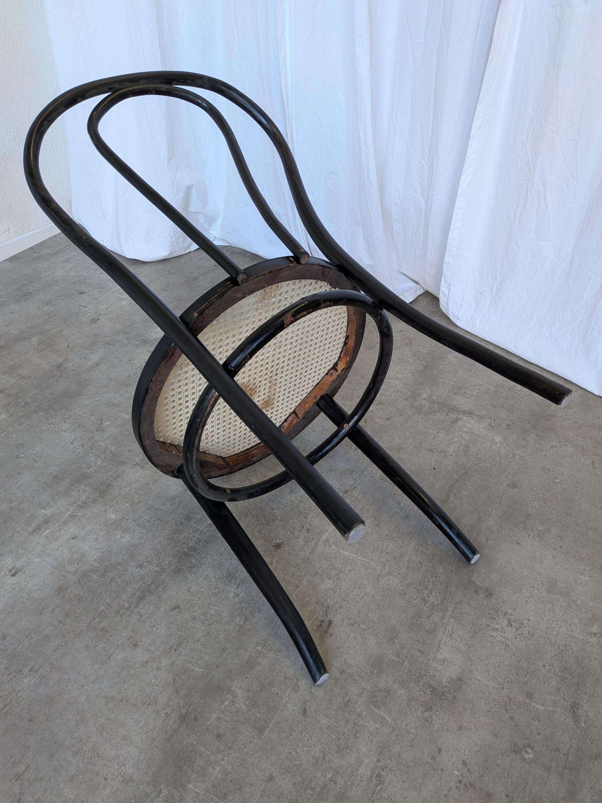 photo furniture Vintage Thonet Style Dining Chair: Black Bentwood Cane Seat