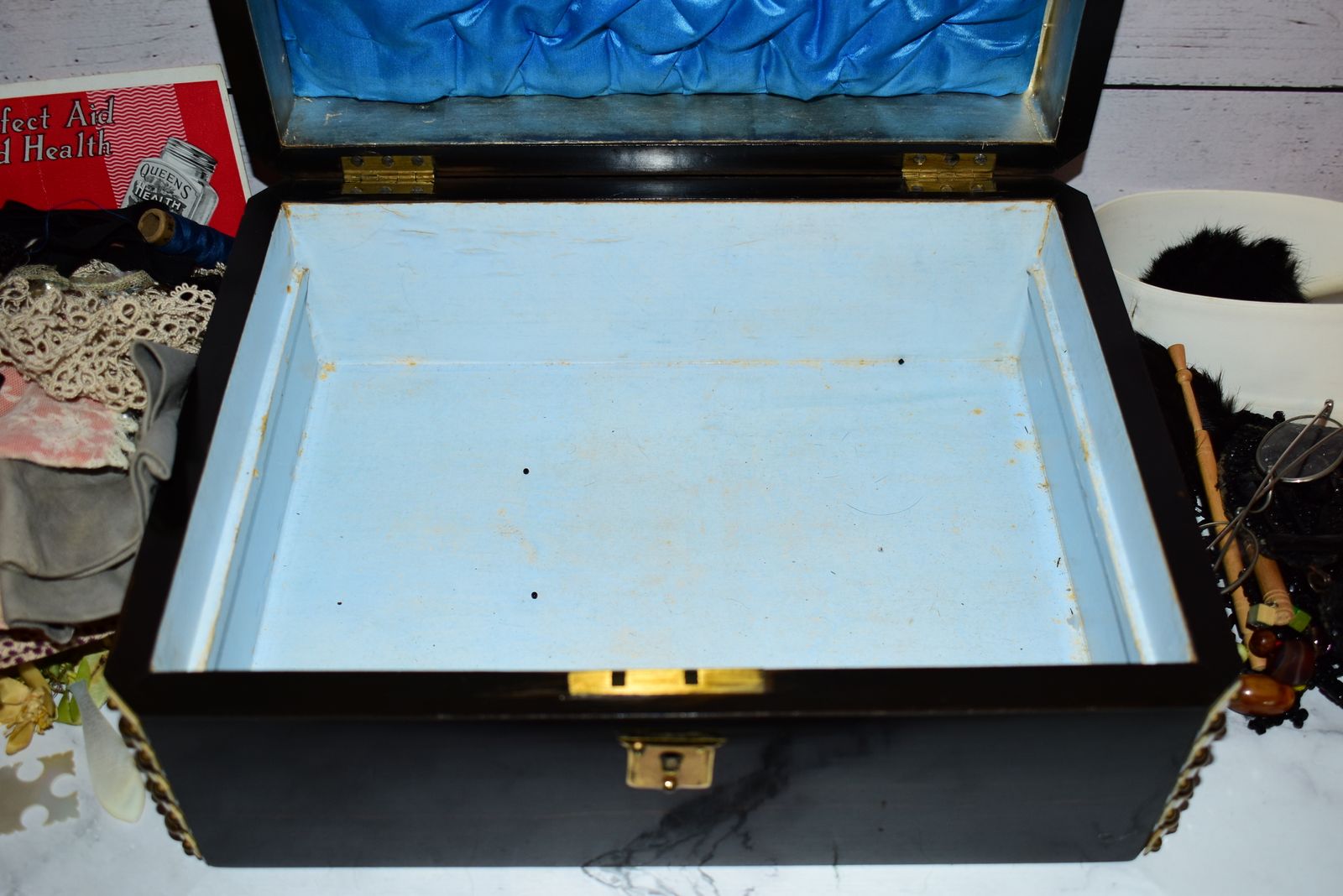 1225.0 Victorian Lady's Sewing Workbox Full Of Original Contents Including Rare Set Of Mother Of Pearl Spools photo