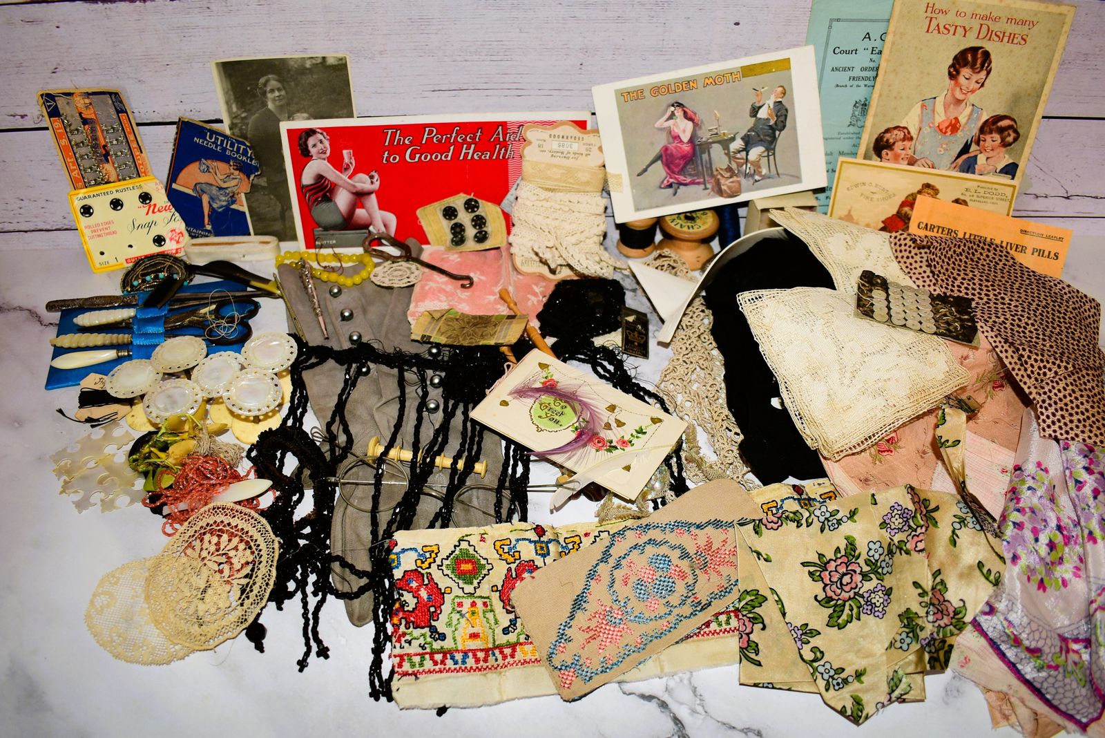 photo buy Victorian Lady's Sewing Workbox Full Of Original Contents Including Rare Set Of Mother Of Pearl Spools