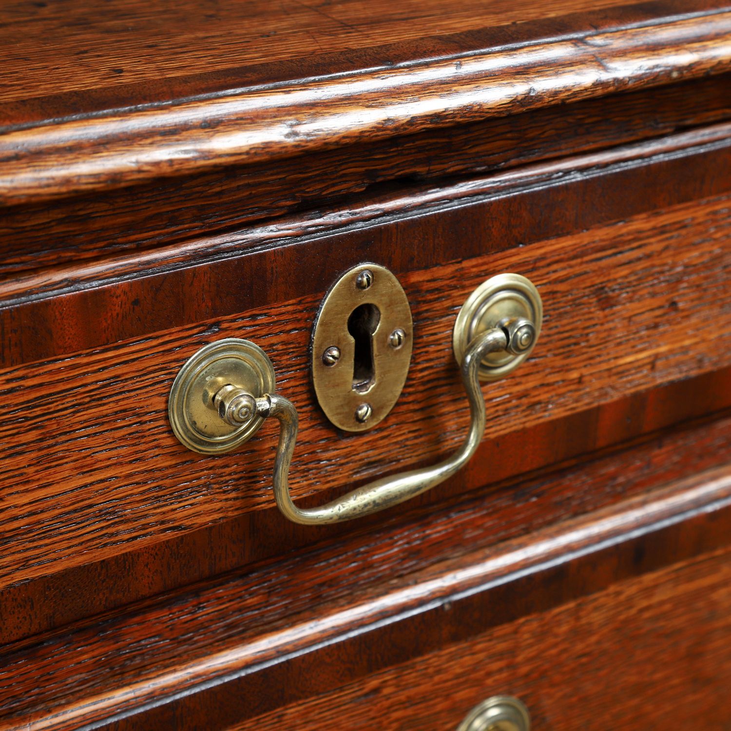 Small Antique English Oak & Mahogany Cross Banded Bachelor’s Chest Of Drawers (Circa 1780) photo vintage