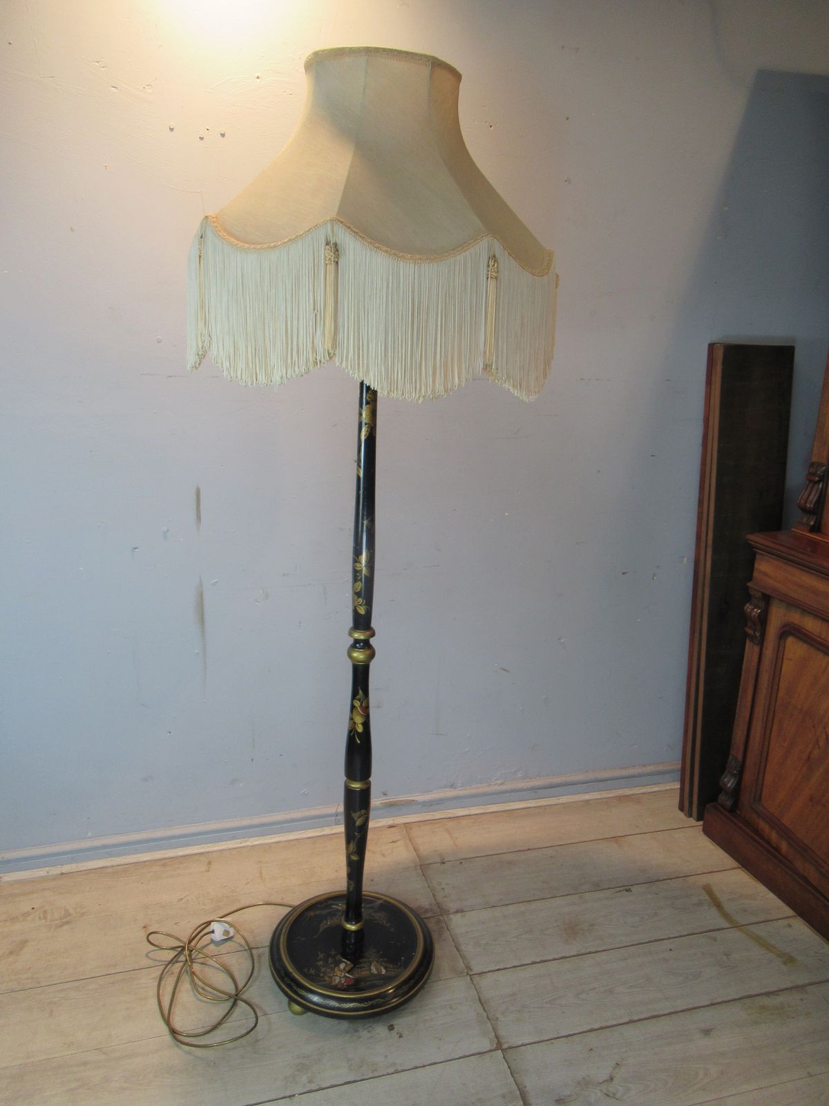Chinese    Design  Black Lacquer  Standard Lamp photo buy