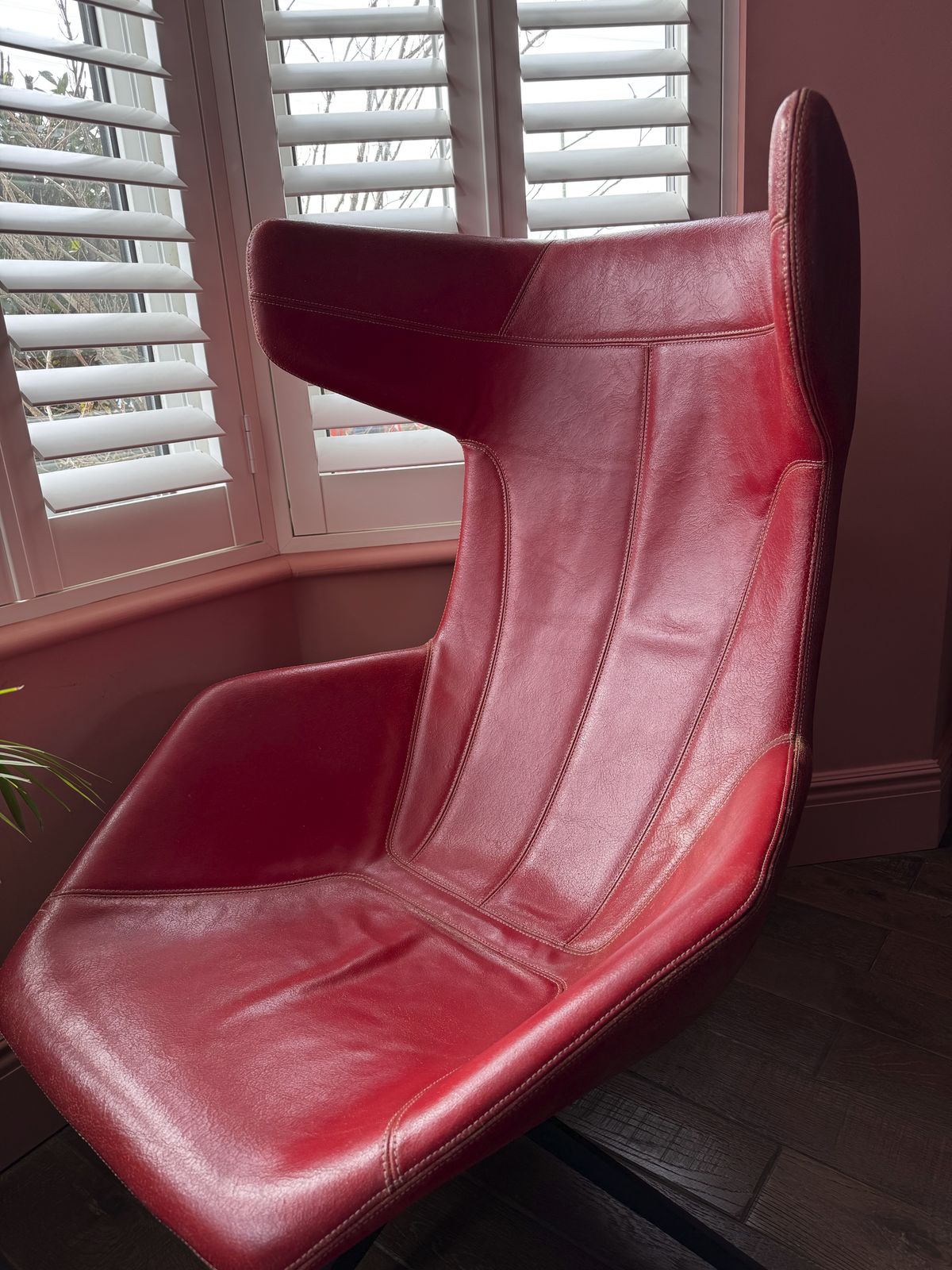Moroso Alfredo Haberli Take A Line For A Walk Wingback Swivel Lounge Chair + Footstool photo vinterior