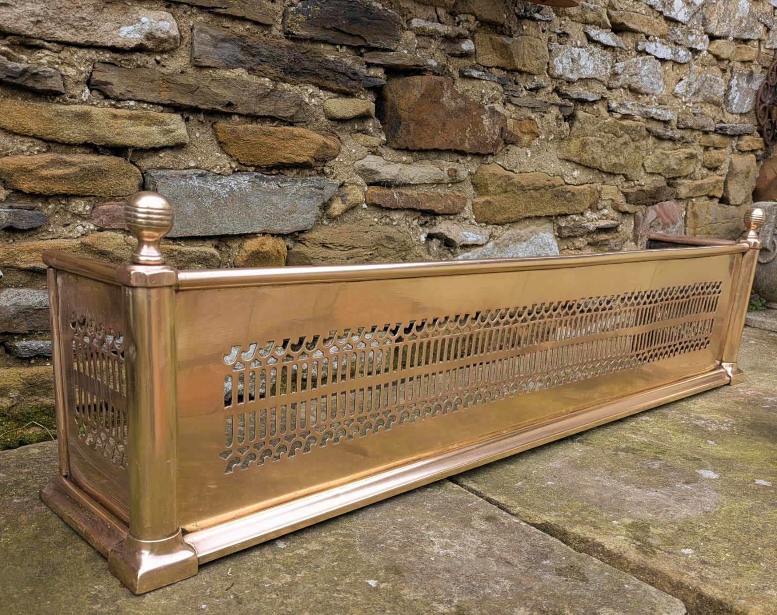 Smart 19th Century Brass Fire Fender