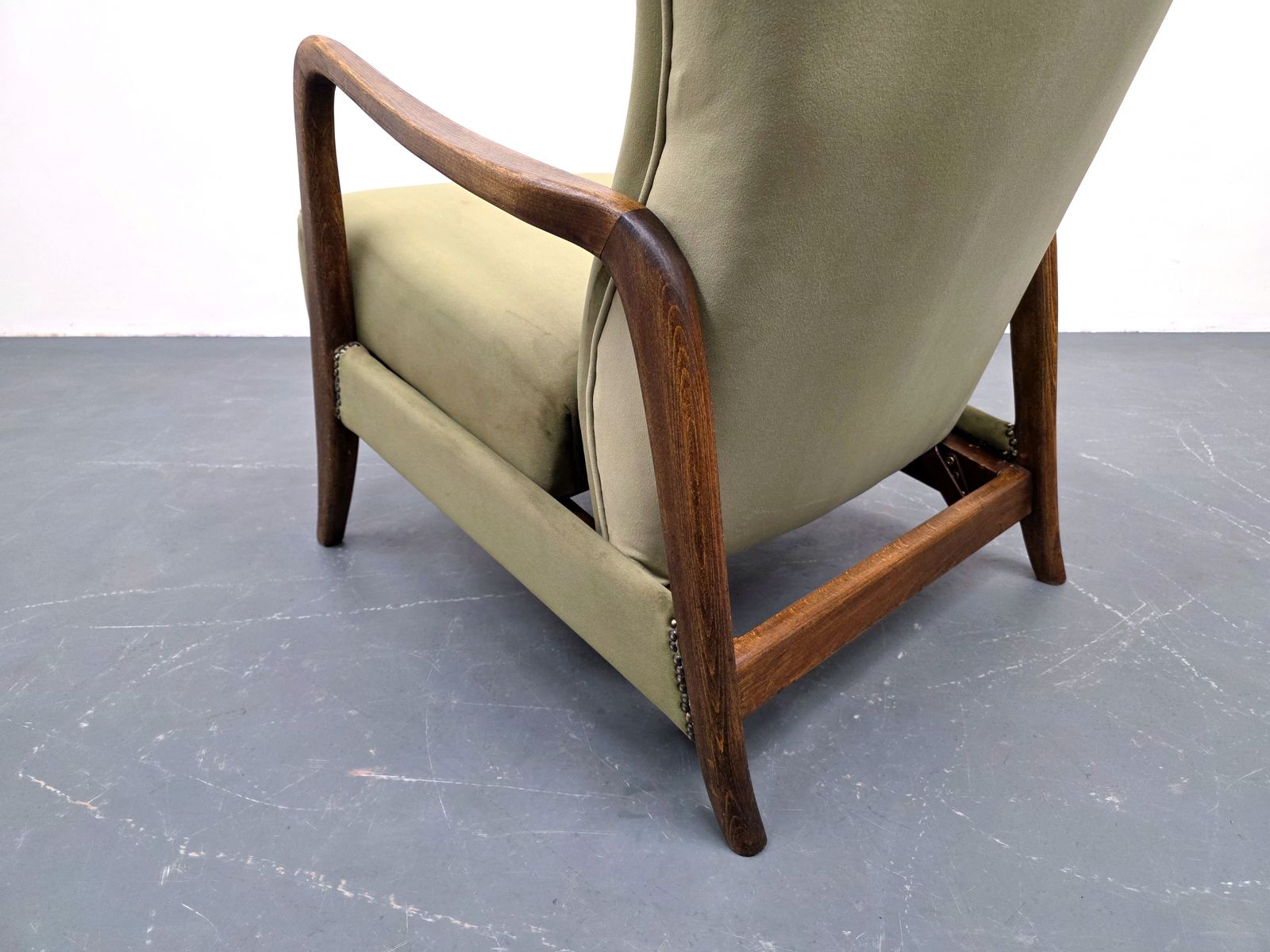 1950's Danish Wingback Recliner Armchair In Green Velvet photo 1100.0