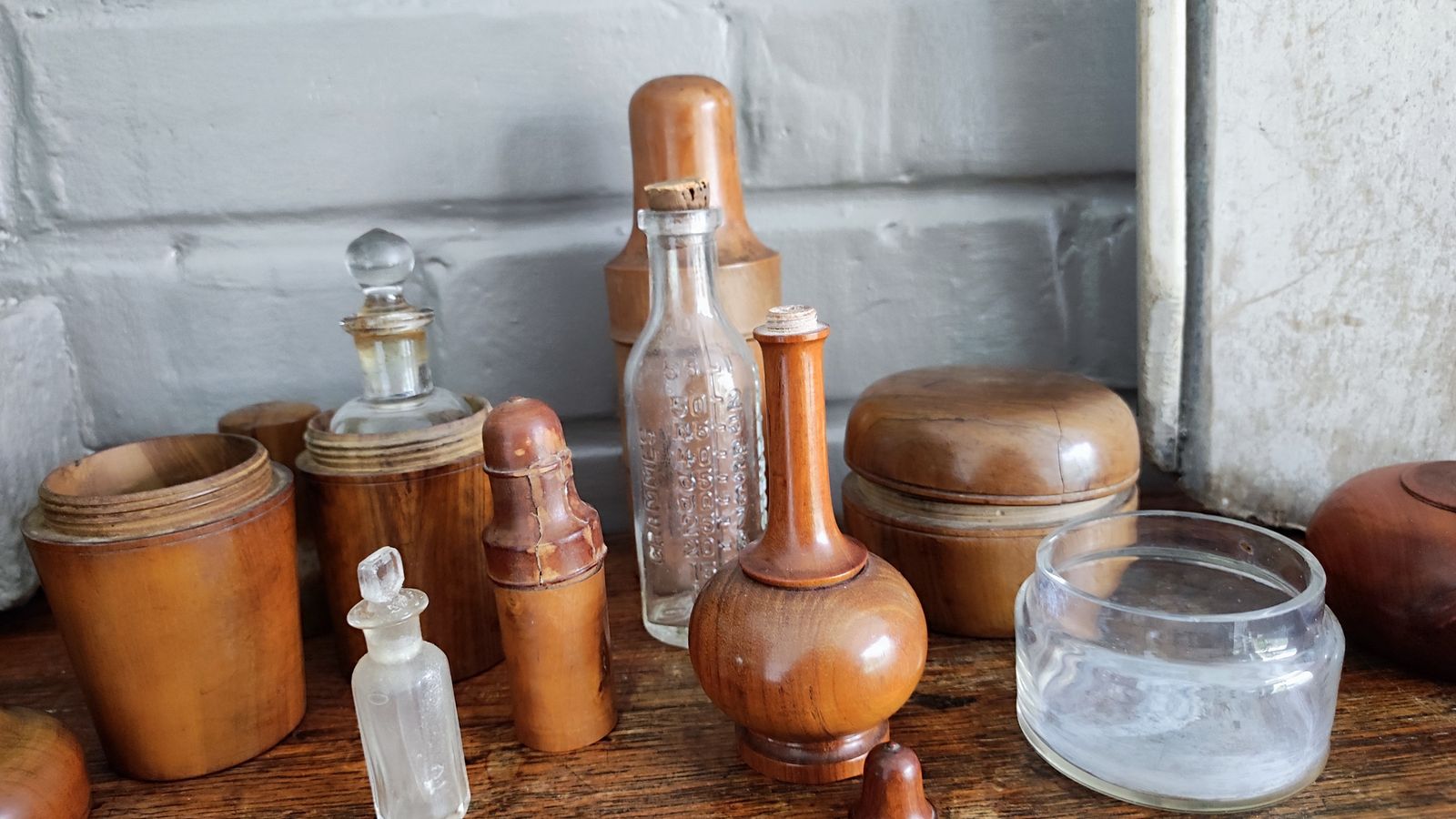 Home Decor Antique French Medicine Boxwood Treen Containers Bottle Case Set photo