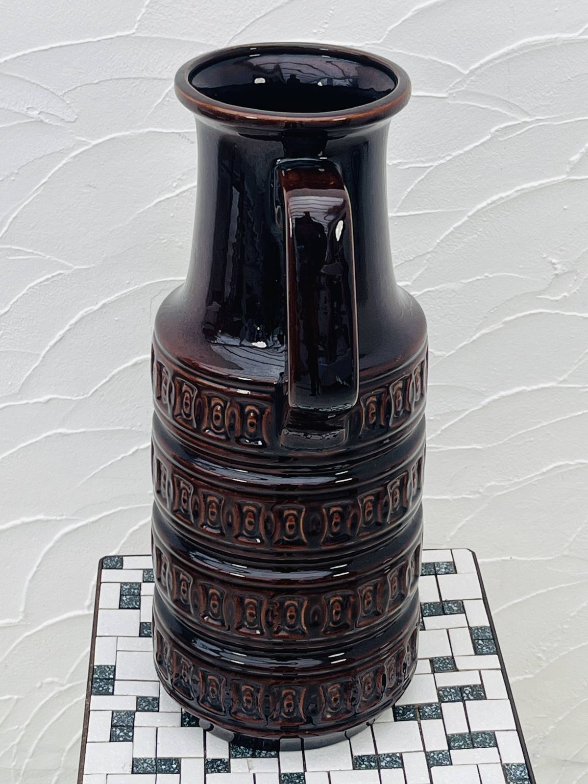 photo furniture Brown Vase With Geometric Relief From The 1970s, West Germany
