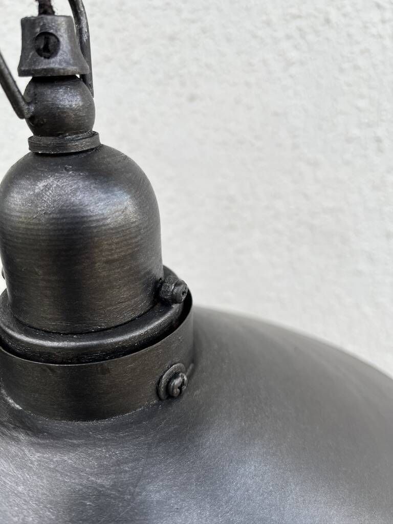 Industriële Metalen Hanglamp Met Spiegel photo for sale