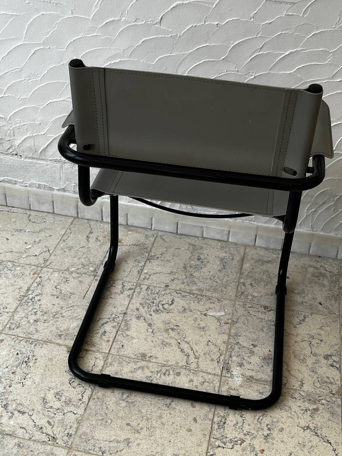 photo furniture Tweetal Designstoelen Toegeschreven Aan Matteo Grassi