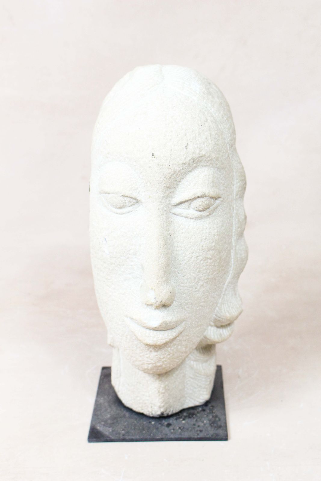 Stone Head Sculpture By Rizimu Chiwawa Zimbabwe 31.03