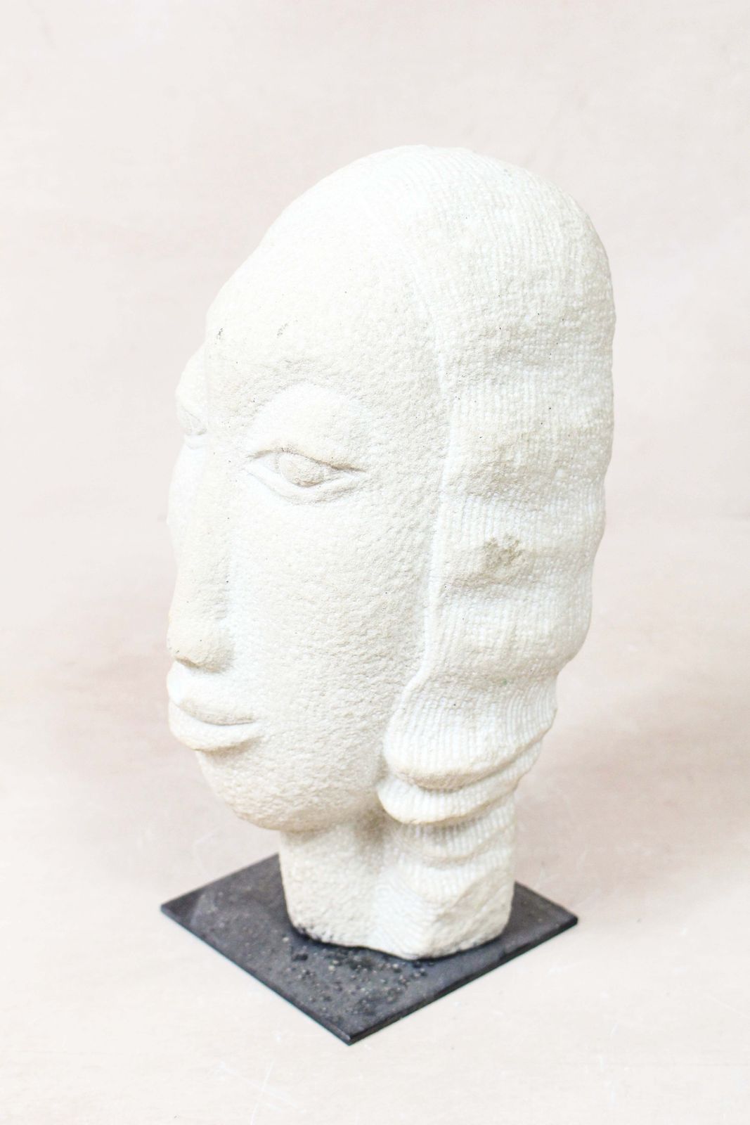 Stone Head Sculpture By Rizimu Chiwawa Zimbabwe 31.03 photo furniture