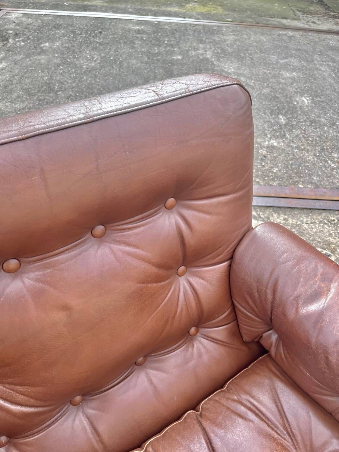 Zwevende Bank En Fauteuils Van Eric Sigfrid Persson photo vinterior