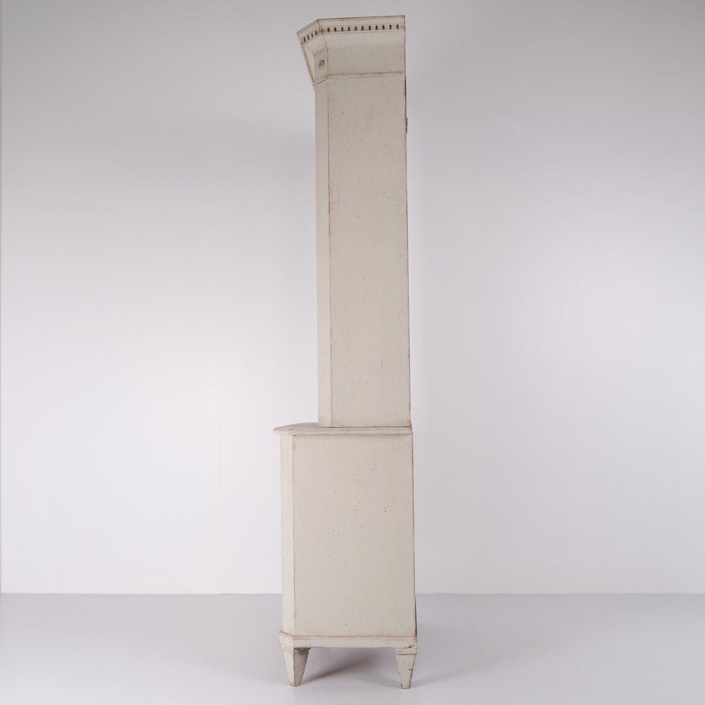 Gustavian Display Cabinet In Light Gray With Patina From The Year 1790 photo furniture