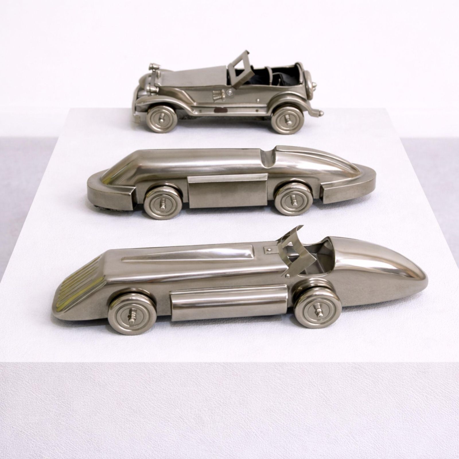 Art Deco Home Accessories Cars Futurism Decorative Cast Metal Car, Italy, 1930s photo Home Decor