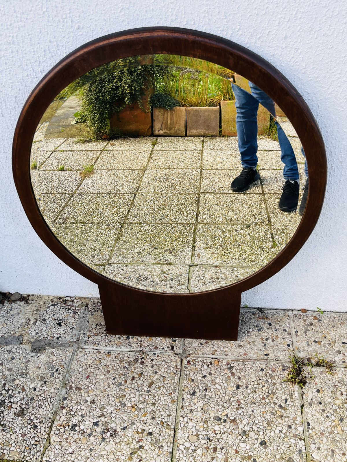 Ronde Houten Spiegel Met Geslepen Rand photo Woonaccessoires