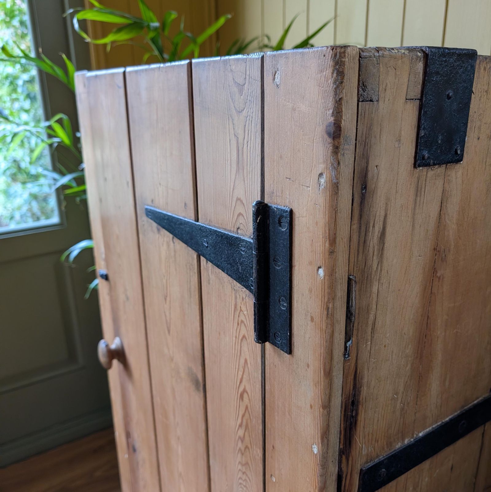 Rustic Victorian Pine Cupboard photo buy