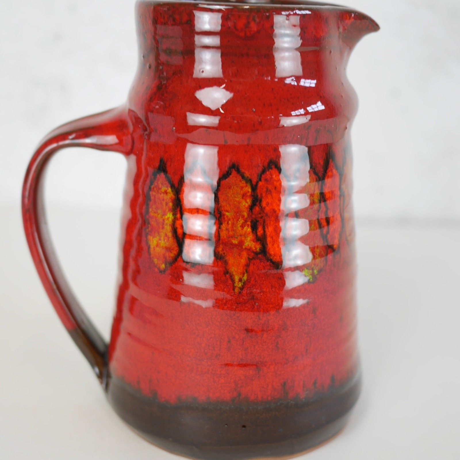 photo furniture Vintage Mid Century Red Studio Pottery Vase Jug Cornwall #103130