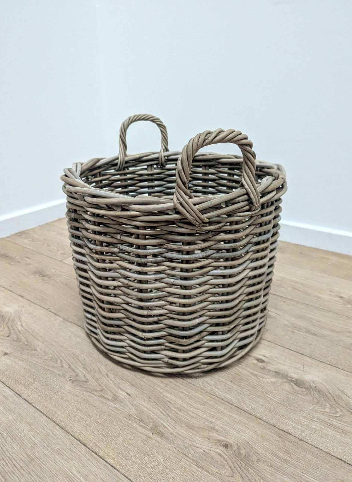 Vintage Style Medium Wicker Storage Basket Delivery Available 0284. photo vinterior