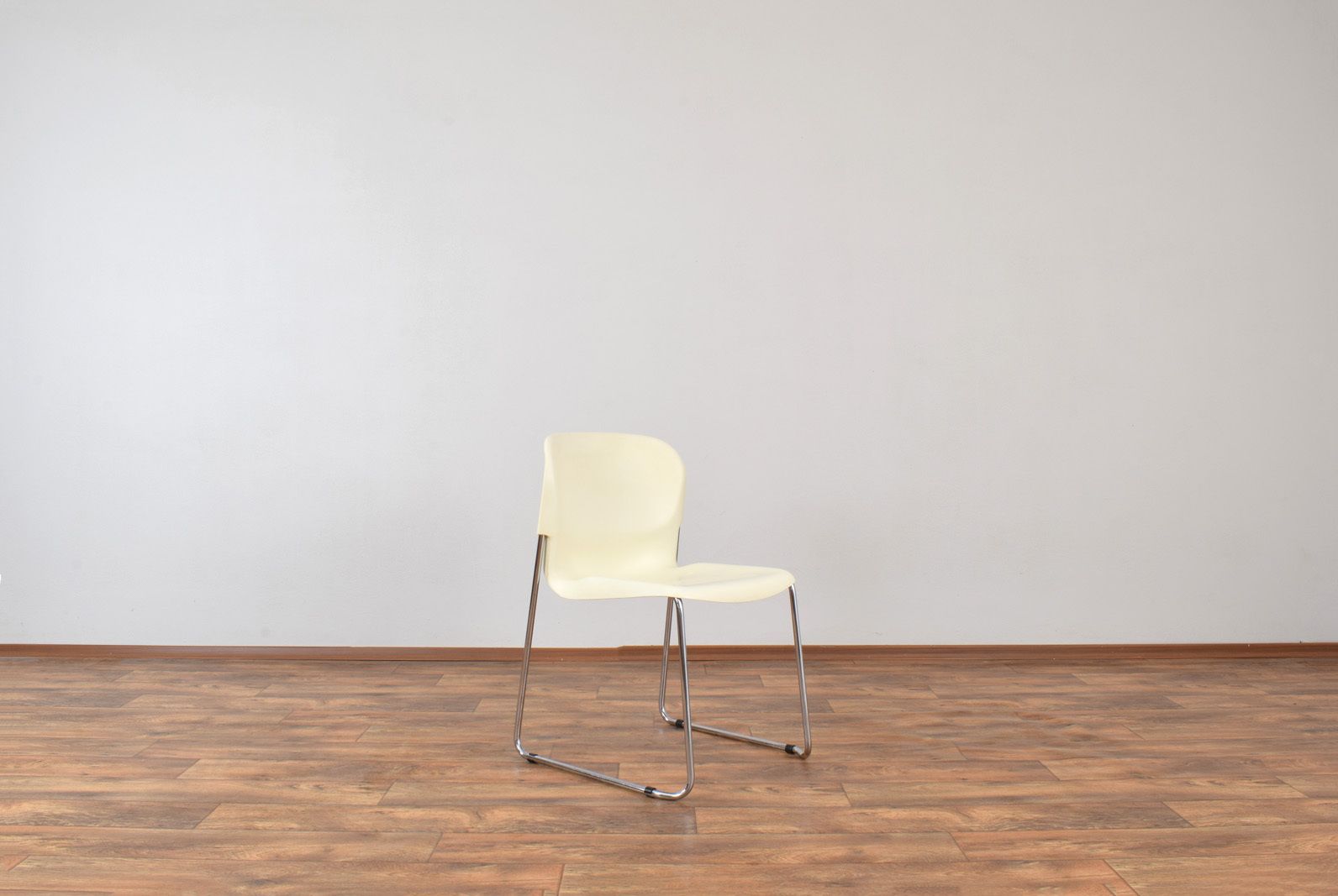 Sm400k White Swing Chair By Gerd Lange For Drabert, Set Of 4, 1980s photo for sale