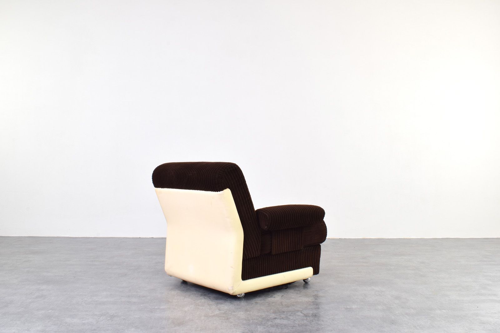 Mid Century German Lounge Chair, 1970s. photo 750.0